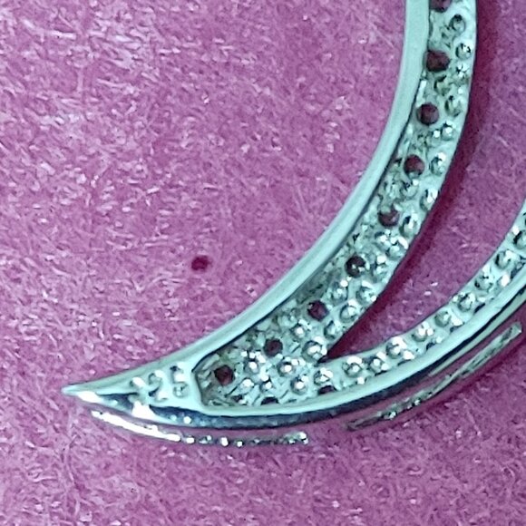 925 Sterling Silver crescent moon pendant - Picture 4 of 4